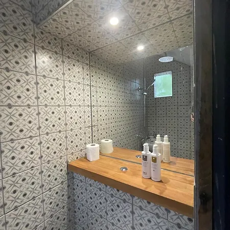 Hot-tub Hideaway